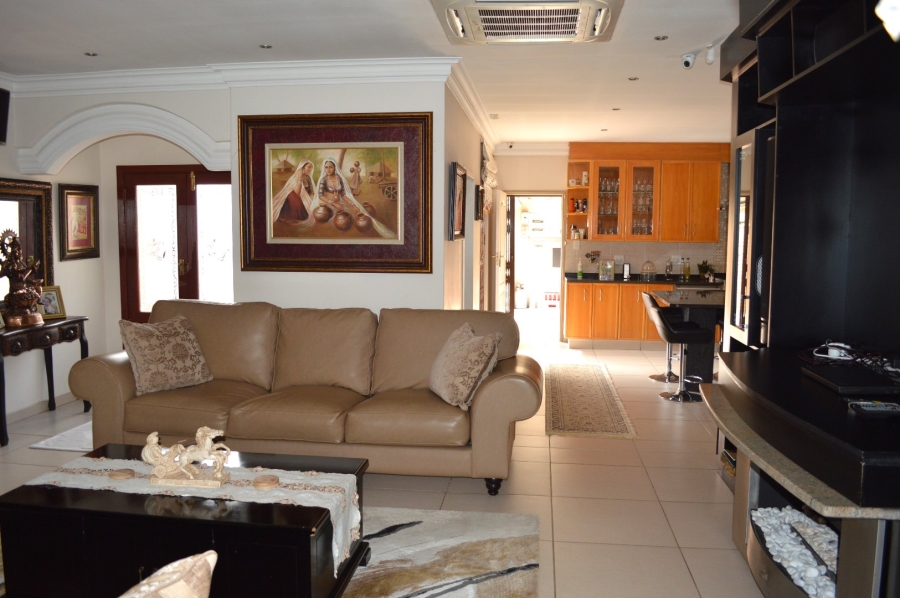 4 Bedroom Property for Sale in Flamwood North West